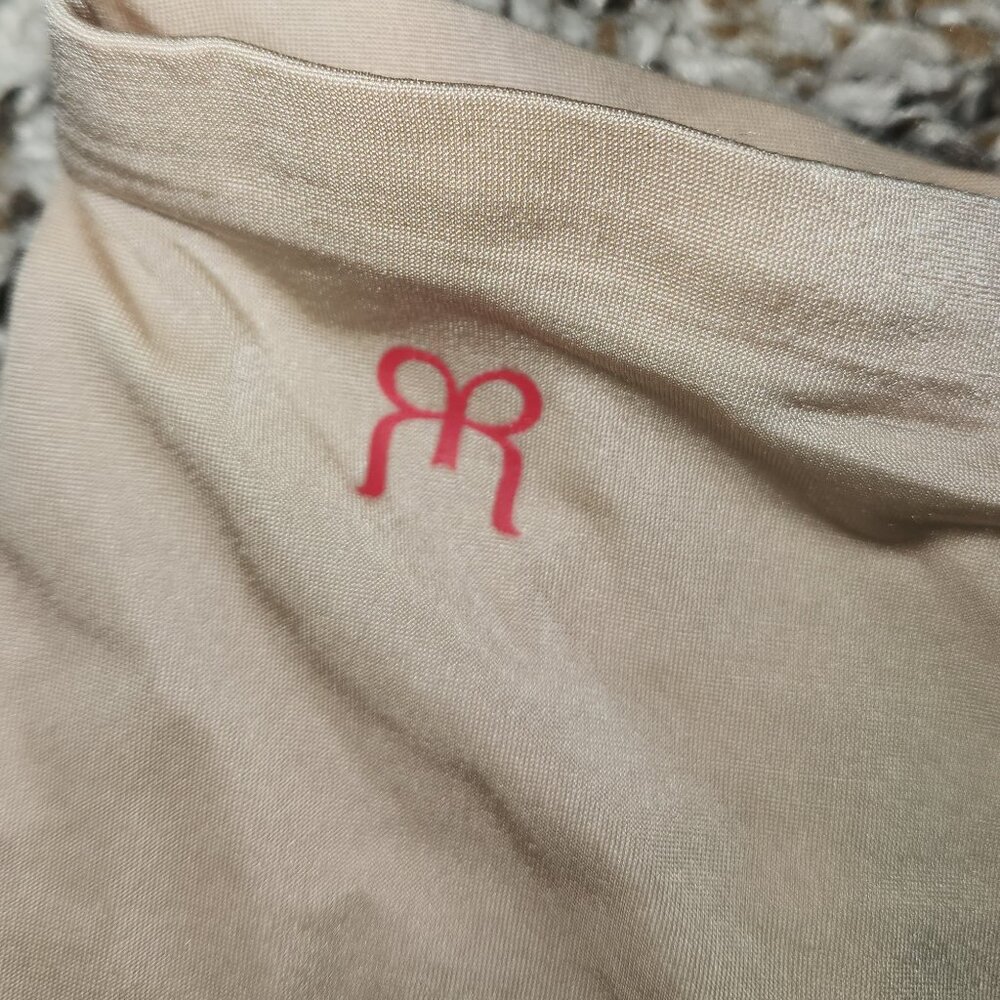 Ruby Ribbon Sculpting Shorts Size Medium - Picture 2 of 7